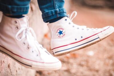 5-trucos-infalibles-para-mantener-tus-converse-blancas-como-nuevas